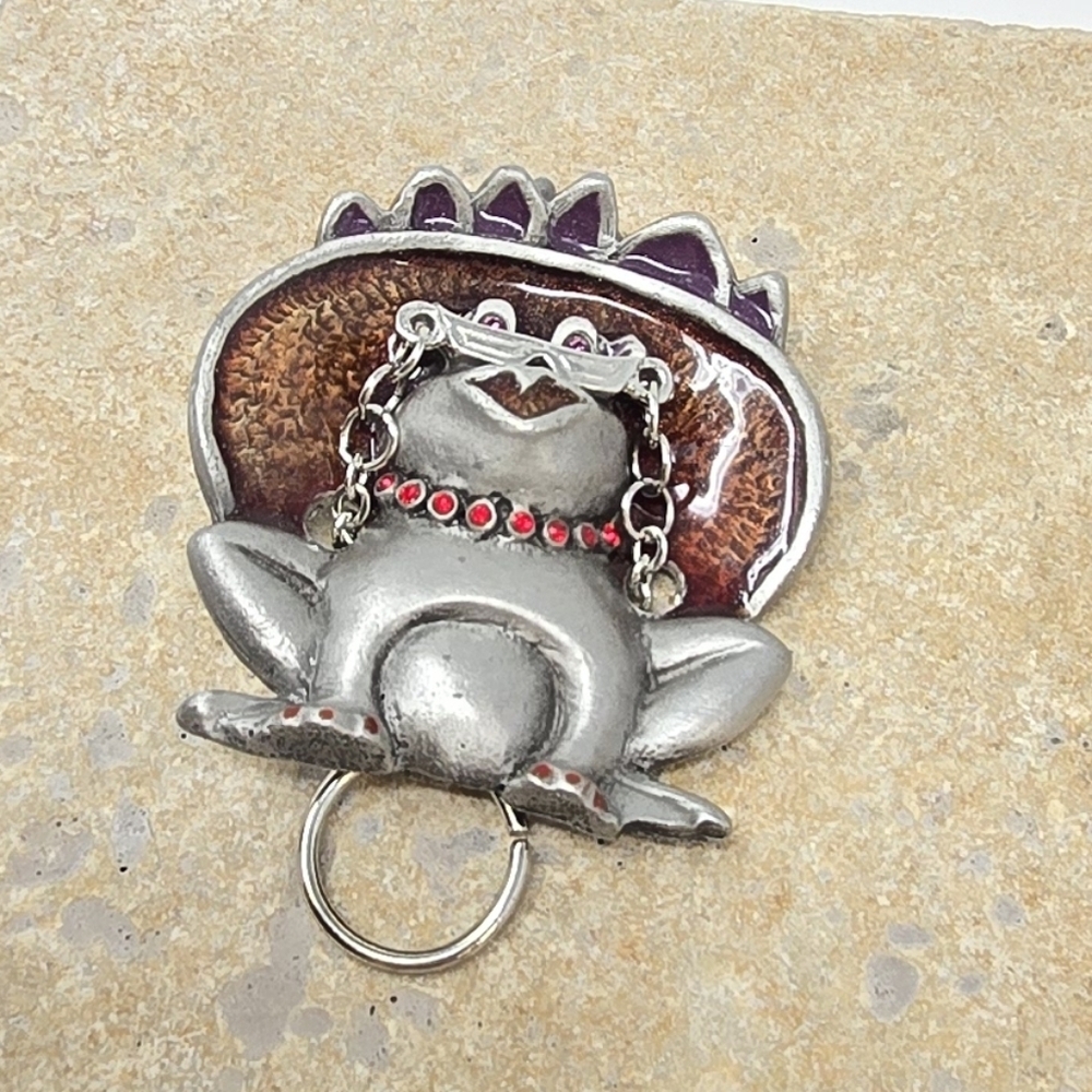 Vintage frog pendent pewter brooch glasses hook‎ holder enamel rhinestone.